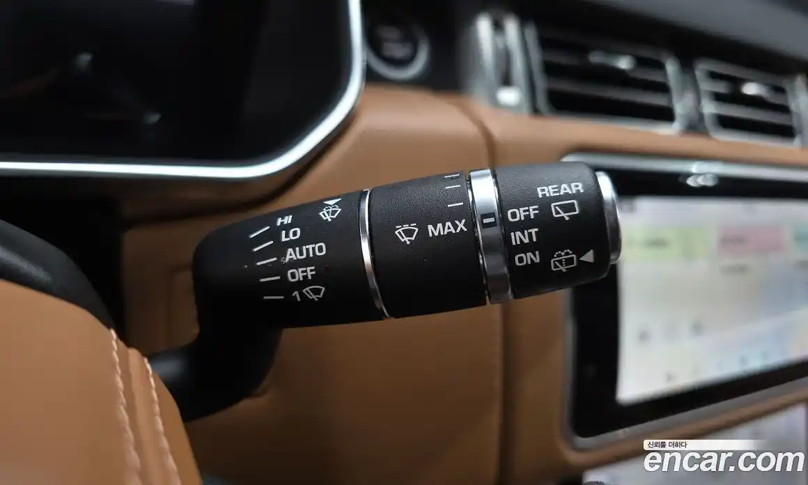 Land Rover Range-Rover 2019 5.0 гидро в Москве № 1405114, фото 28