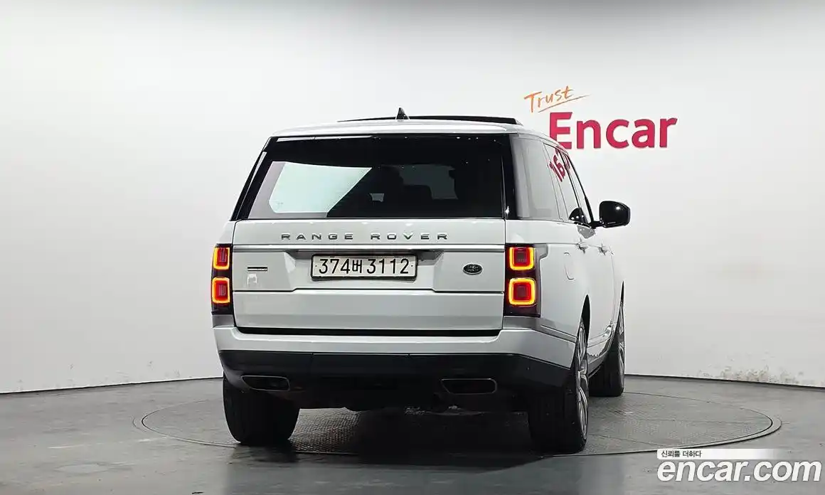Land Rover Range-Rover 2019 5.0 гидро в Москве № 1405114, фото 4