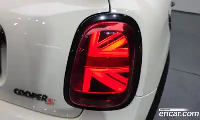 Mini Cooper Convertible 2022 2.0 гидро в Москве № 1405230, миниатюра 9