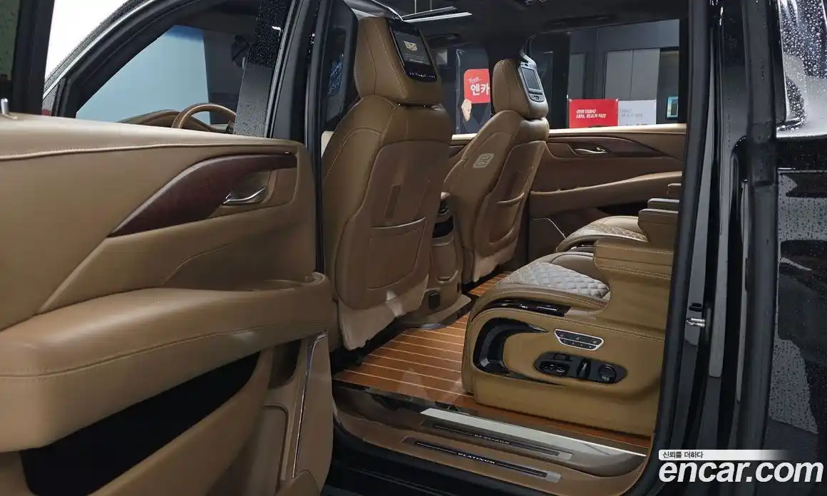 Cadillac Escalade 2017 6.2 гидро в Москве № 1406564, фото 16