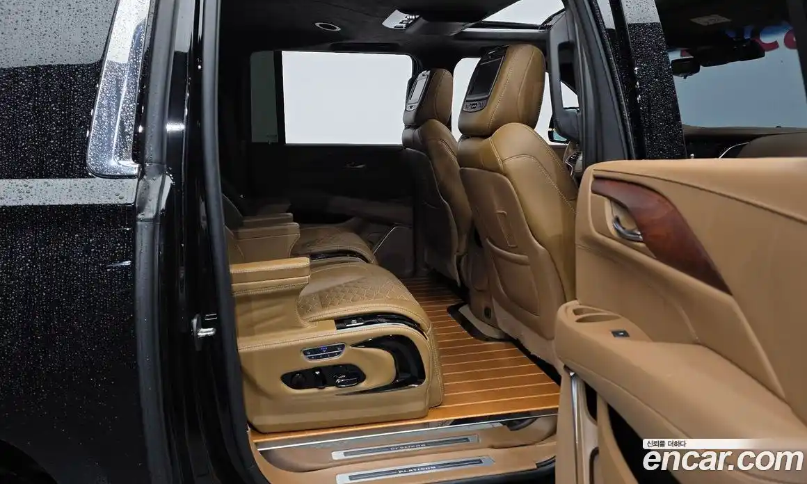 Cadillac Escalade 2017 6.2 гидро в Москве № 1406564, фото 18