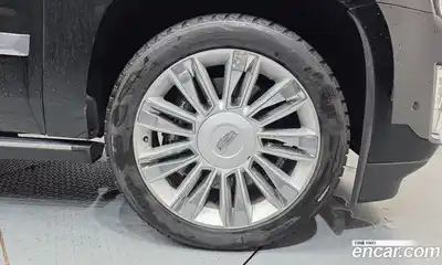 Cadillac Escalade 2017 6.2 гидро в Москве № 1406564, миниатюра 5