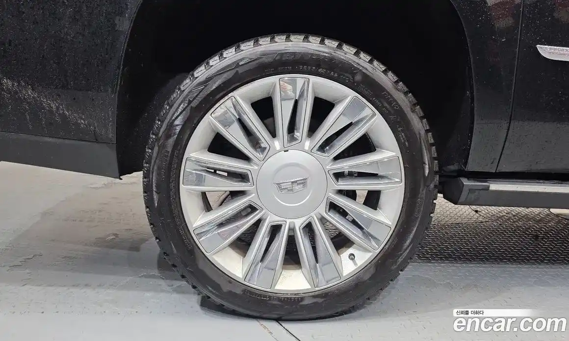 Cadillac Escalade 2017 6.2 гидро в Москве № 1406564, фото 7