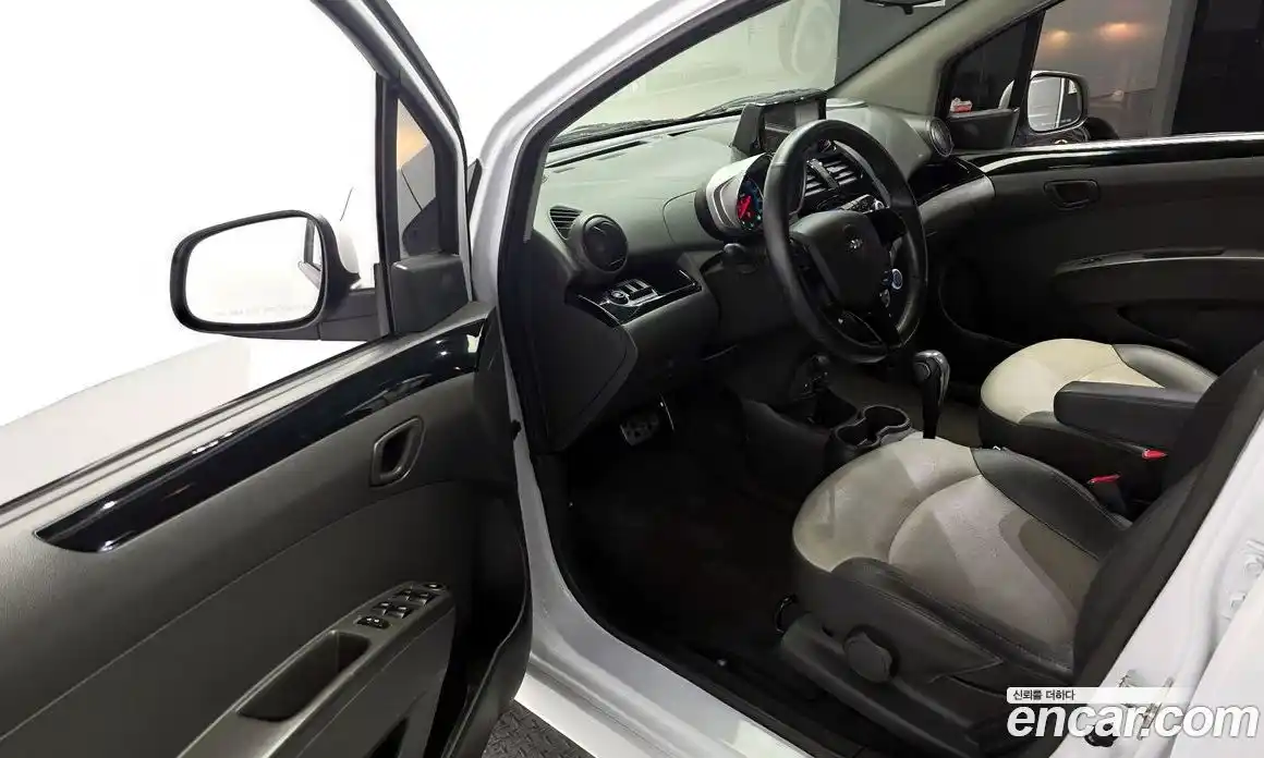 Chevrolet Spark 2015 1.0 гидро в Москве № 1420386, фото 13