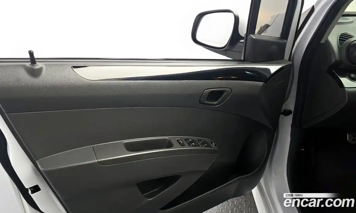 Chevrolet Spark 2015 1.0 гидро в Москве № 1420386, фото 14