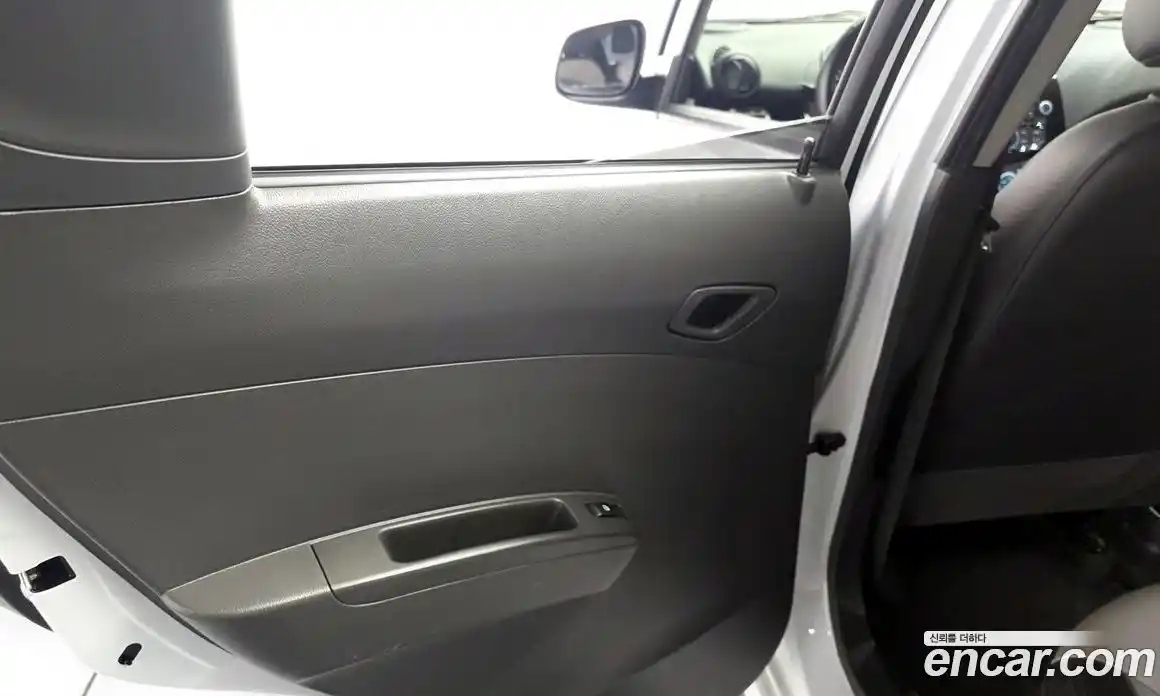 Chevrolet Spark 2015 1.0 гидро в Москве № 1420386, фото 15
