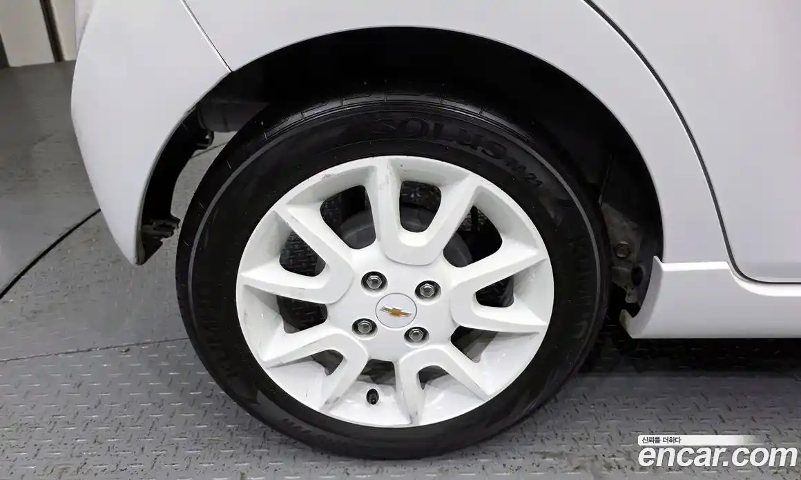 Chevrolet Spark 2015 1.0 гидро в Москве № 1420386, фото 5
