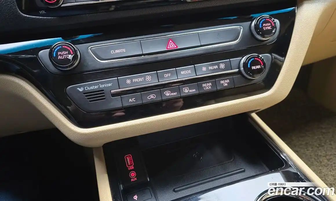Kia Canival 2019 3.3 гидро в Москве № 1538662, фото 30