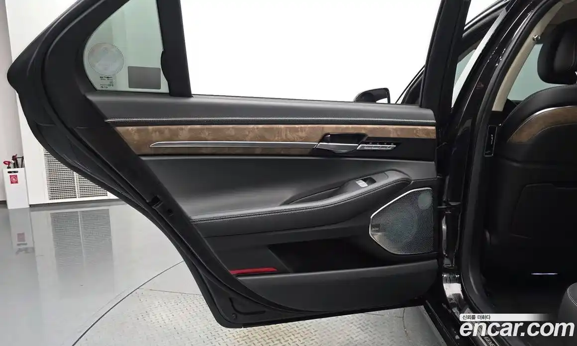 Genesis G90 2019 3.8 гидро в Москве, фото 14
