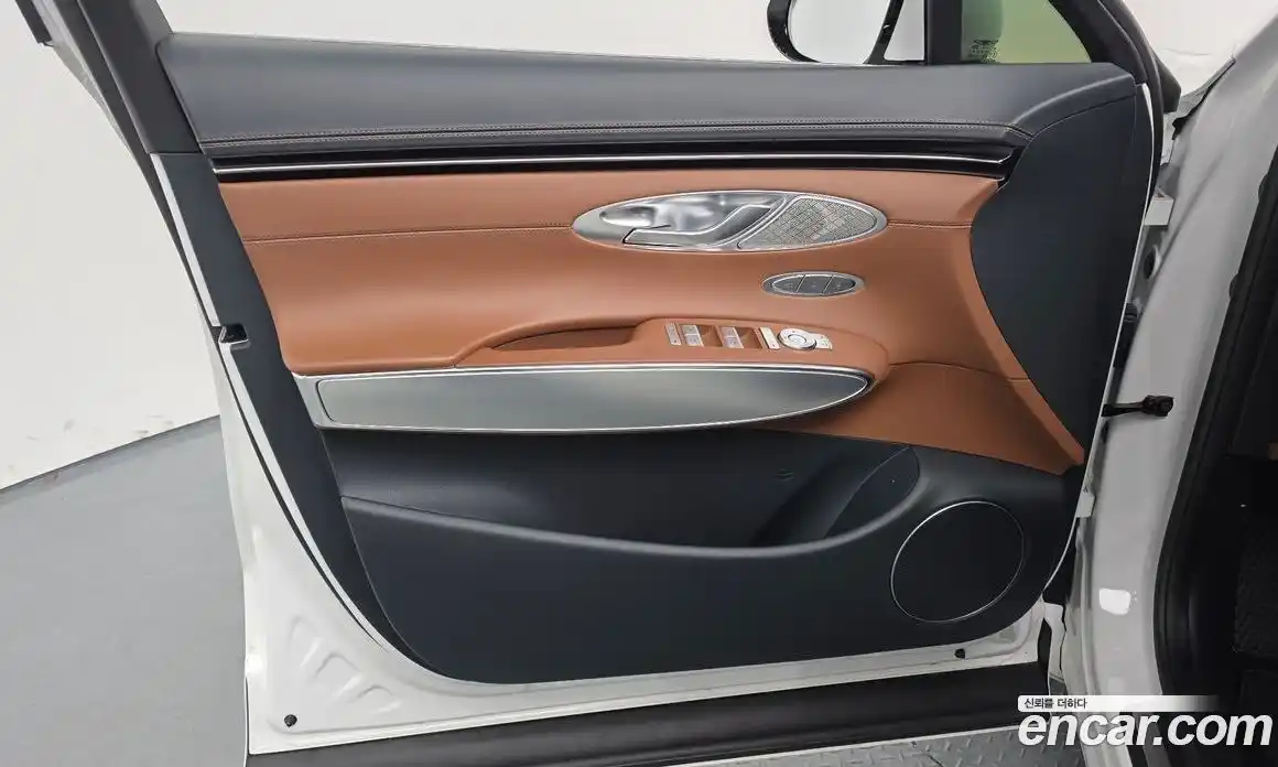Genesis GV70 2022 2.5 гидро в Москве № 1539211, фото 32