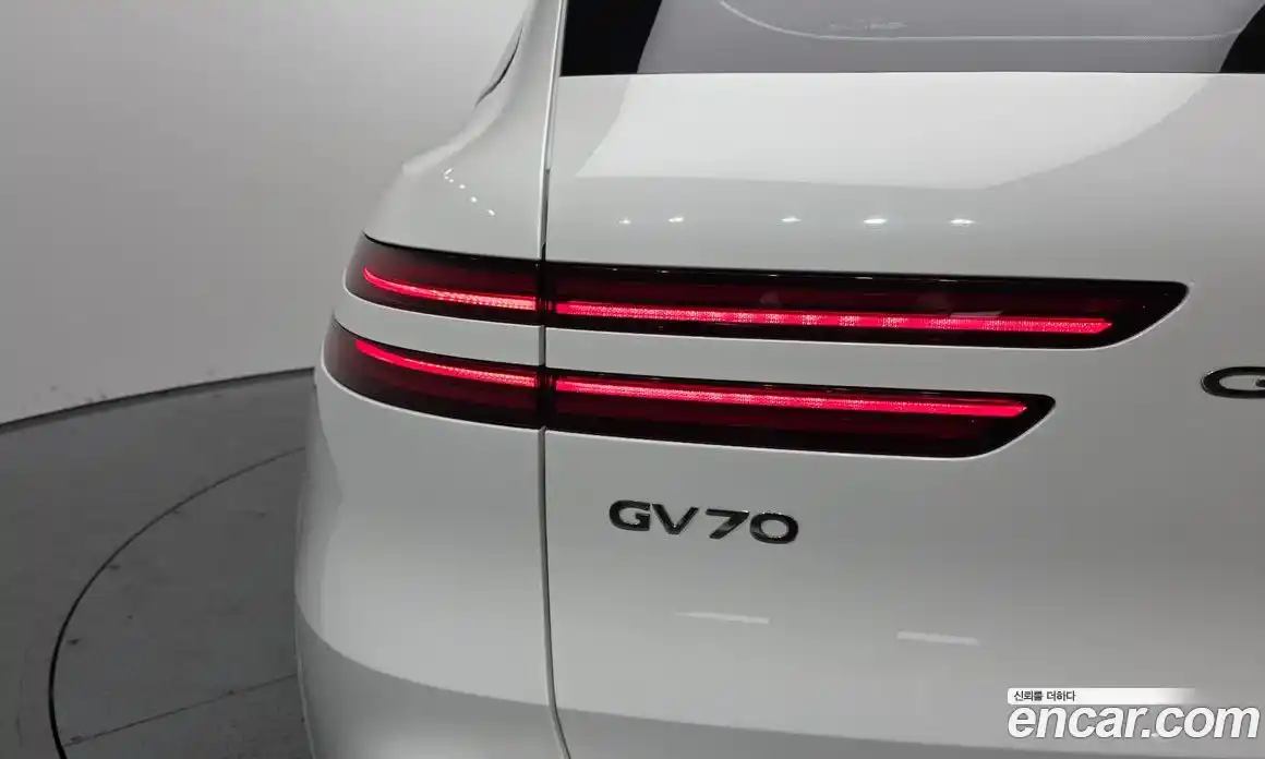Genesis GV70 2022 2.5 гидро в Москве № 1539211, фото 9