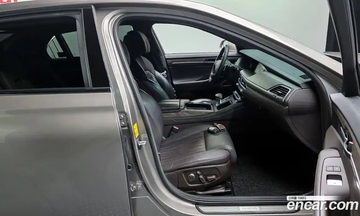 Genesis G90 2019 3.8 гидро в Москве, фото 18