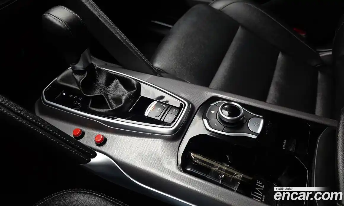 Renault QM6 2017 2.0 гидро в Москве № 1543248, фото 12