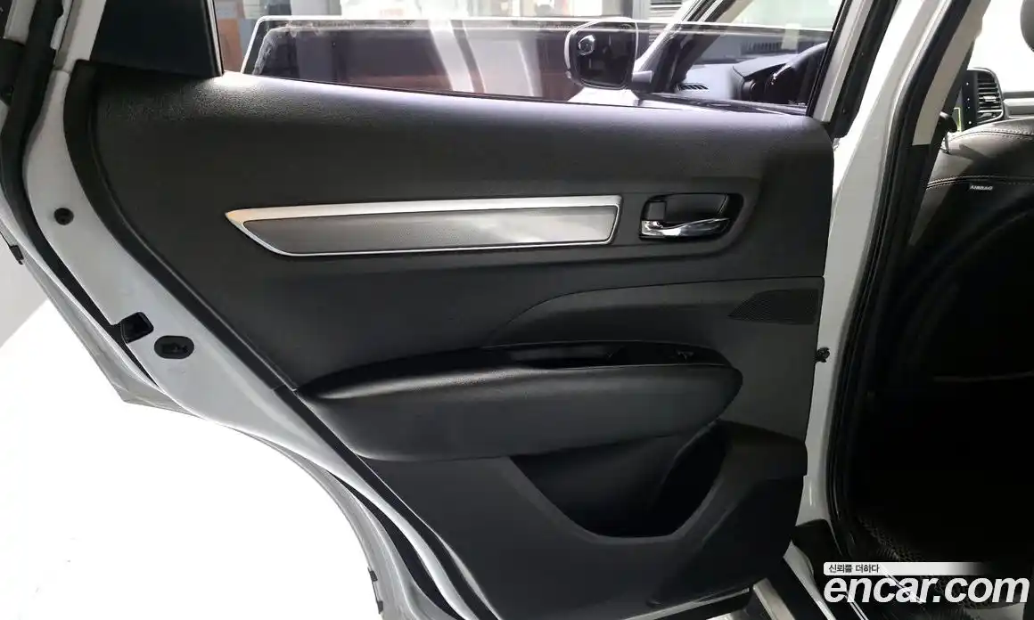 Renault QM6 2017 2.0 гидро в Москве № 1543248, фото 15