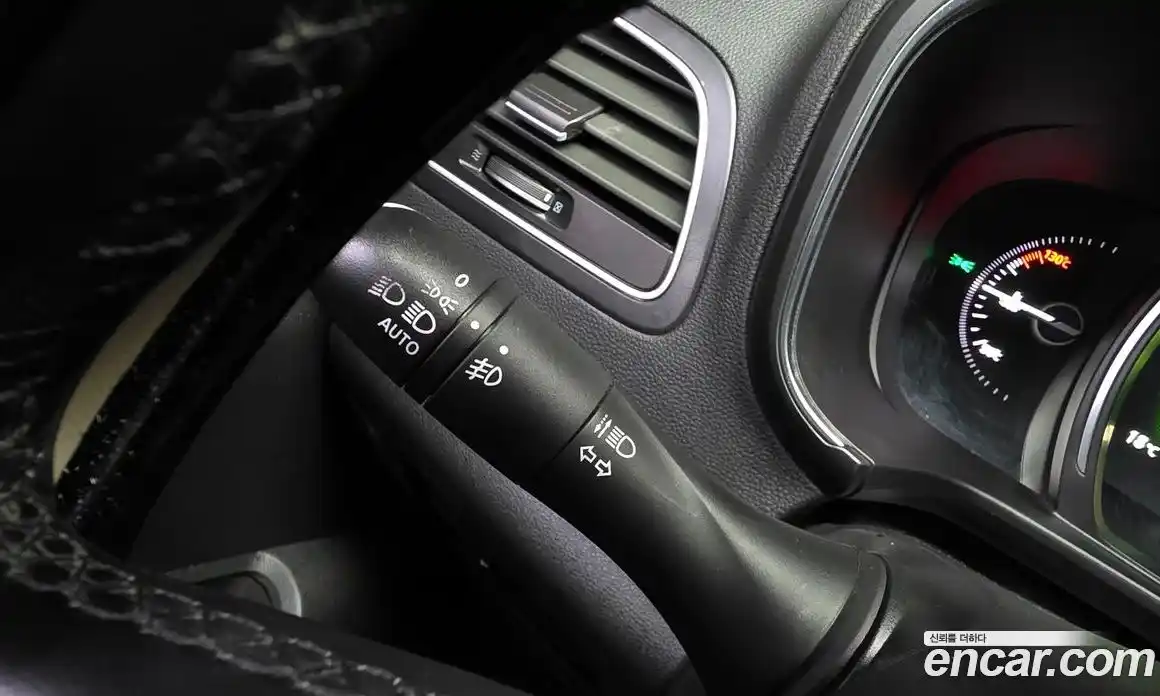 Renault QM6 2017 2.0 гидро в Москве № 1543248, фото 23