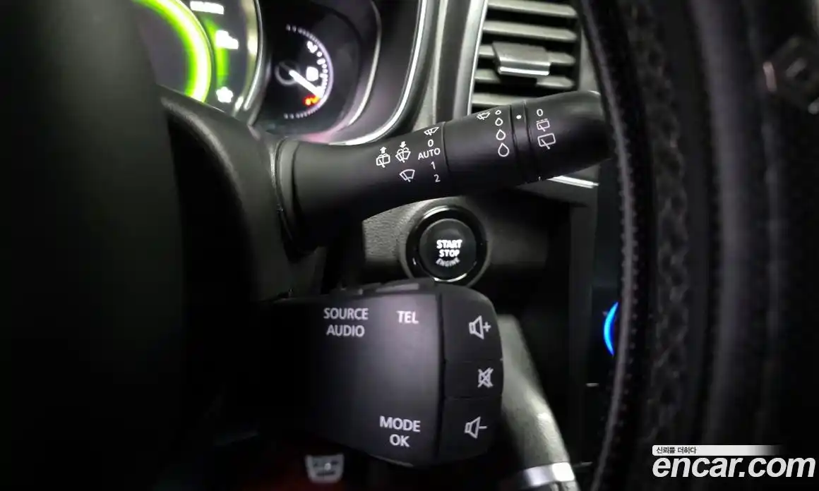 Renault QM6 2017 2.0 гидро в Москве № 1543248, фото 24