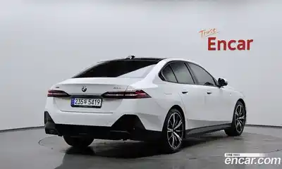 BMW 5-Series, 2025