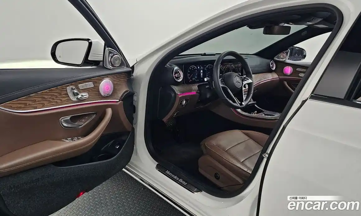 Mercedes-Benz E-Class 2023 2.0 гидро в Москве № 1544985, фото 13