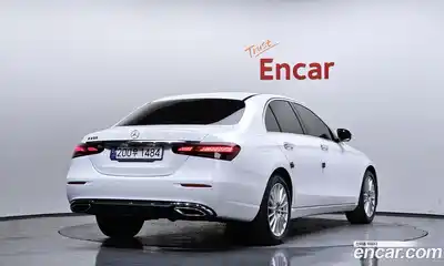 Mercedes-Benz E-Class 2023 2.0 гидро в Москве № 1544985, миниатюра 2