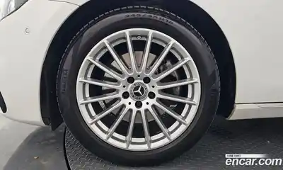 Mercedes-Benz E-Class 2023 2.0 гидро в Москве № 1544985, миниатюра 5