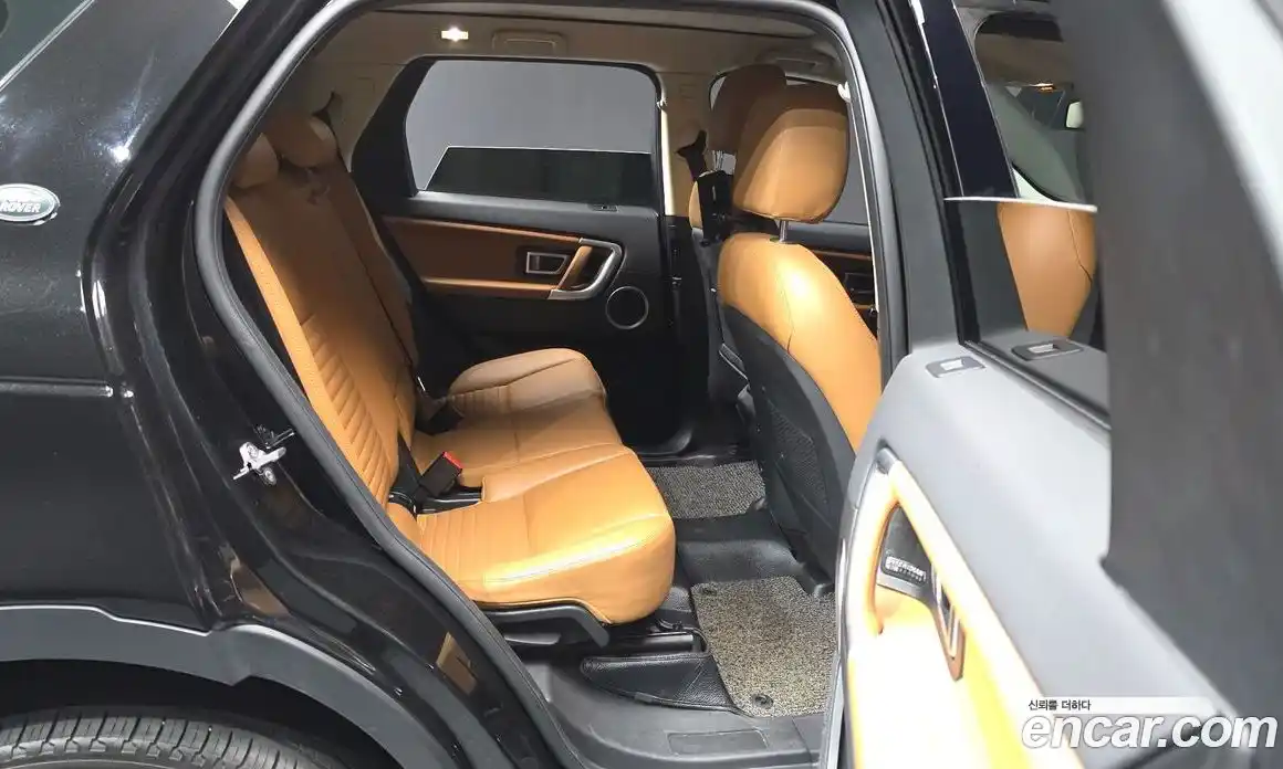 Land Rover Discovery Sport 2018 2.0 гидро в Москве № 1547611, фото 16