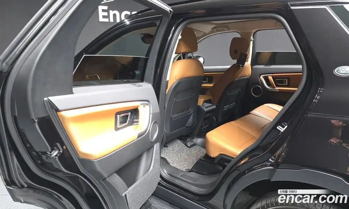 Land Rover Discovery Sport 2018 2.0 гидро в Москве № 1547611, фото 18