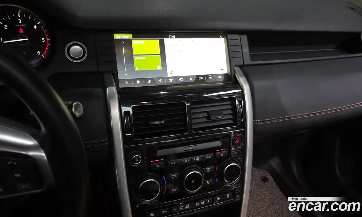Land Rover Discovery Sport 2018 2.0 гидро в Москве № 1547611, фото 20