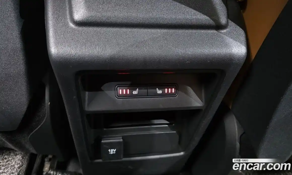 Land Rover Discovery Sport 2018 2.0 гидро в Москве № 1547611, фото 23