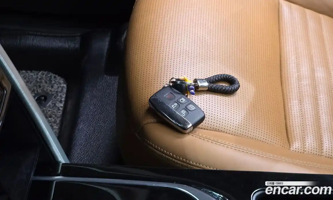 Land Rover Discovery Sport 2018 2.0 гидро в Москве № 1547611, фото 32