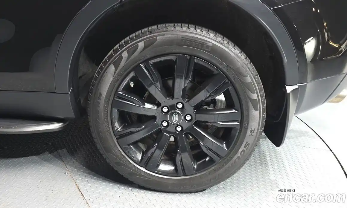 Land Rover Discovery Sport 2018 2.0 гидро в Москве № 1547611, фото 7