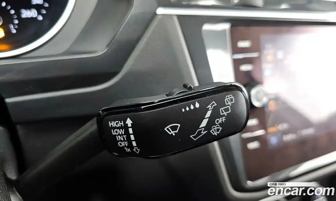 Volkswagen Tiguan 2020 2.0 гидро в Москве № 1549184, фото 31
