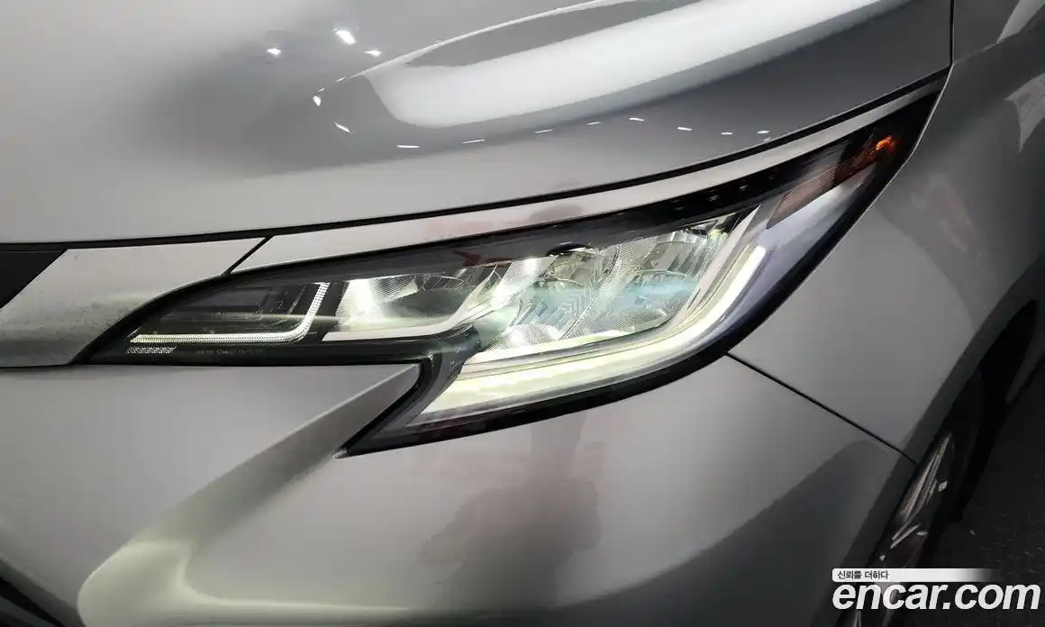 Toyota Sienna 2022 2.5 гидро в Москве № 1550042, фото 8