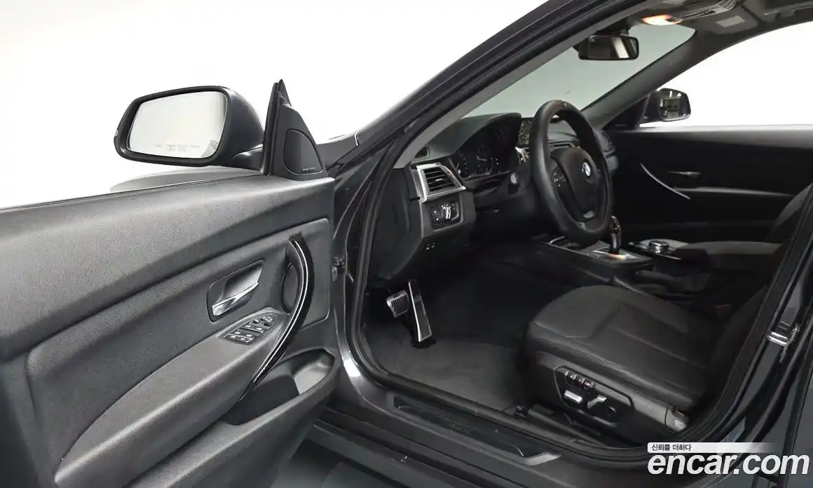 BMW 3-Series 2018 2.0 гидро в Москве № 1613440, фото 12