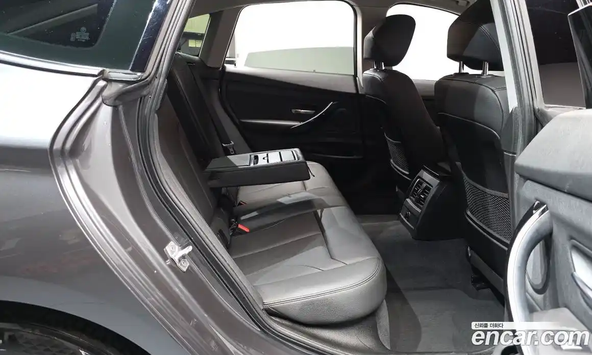 BMW 3-Series 2018 2.0 гидро в Москве № 1613440, фото 16