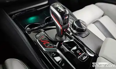 BMW M5 2023 4.4 гидро в Москве № 1616346, миниатюра 12