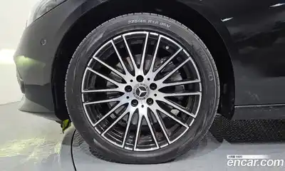 Mercedes-Benz C-Class 2022 2.0 гидро в Москве № 1616871, миниатюра 5