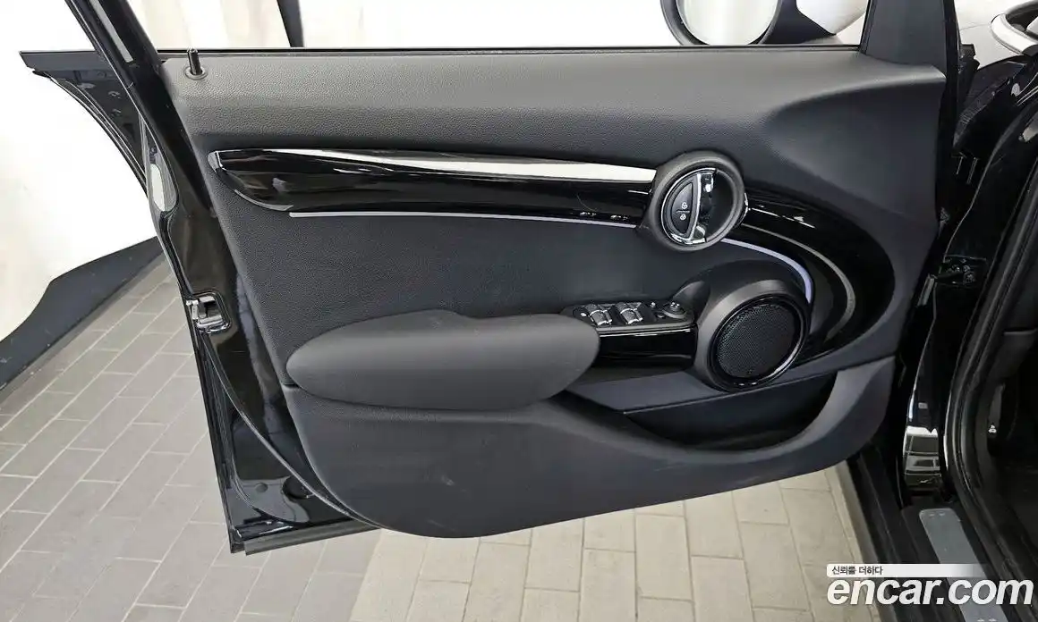 Mini Cooper 2022 1.5 гидро в Москве № 1621248, фото 14