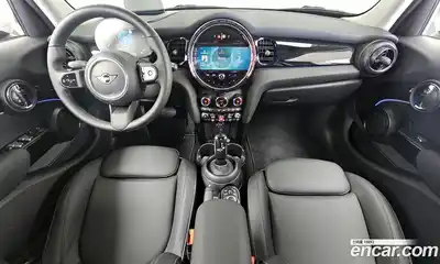 Mini Cooper 2022 1.5 гидро в Москве № 1621248, миниатюра 10