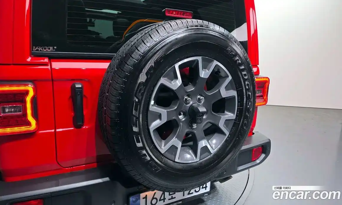 Jeep Wrangler 2024 2.0 гидро в Москве № 1623753, фото 26