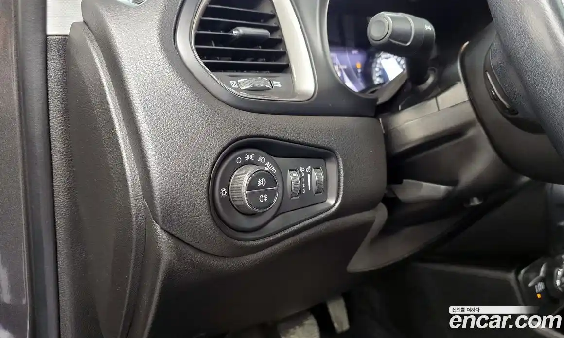 Jeep Renegade 2018 2.0 гидро в Москве № 1623927, фото 29