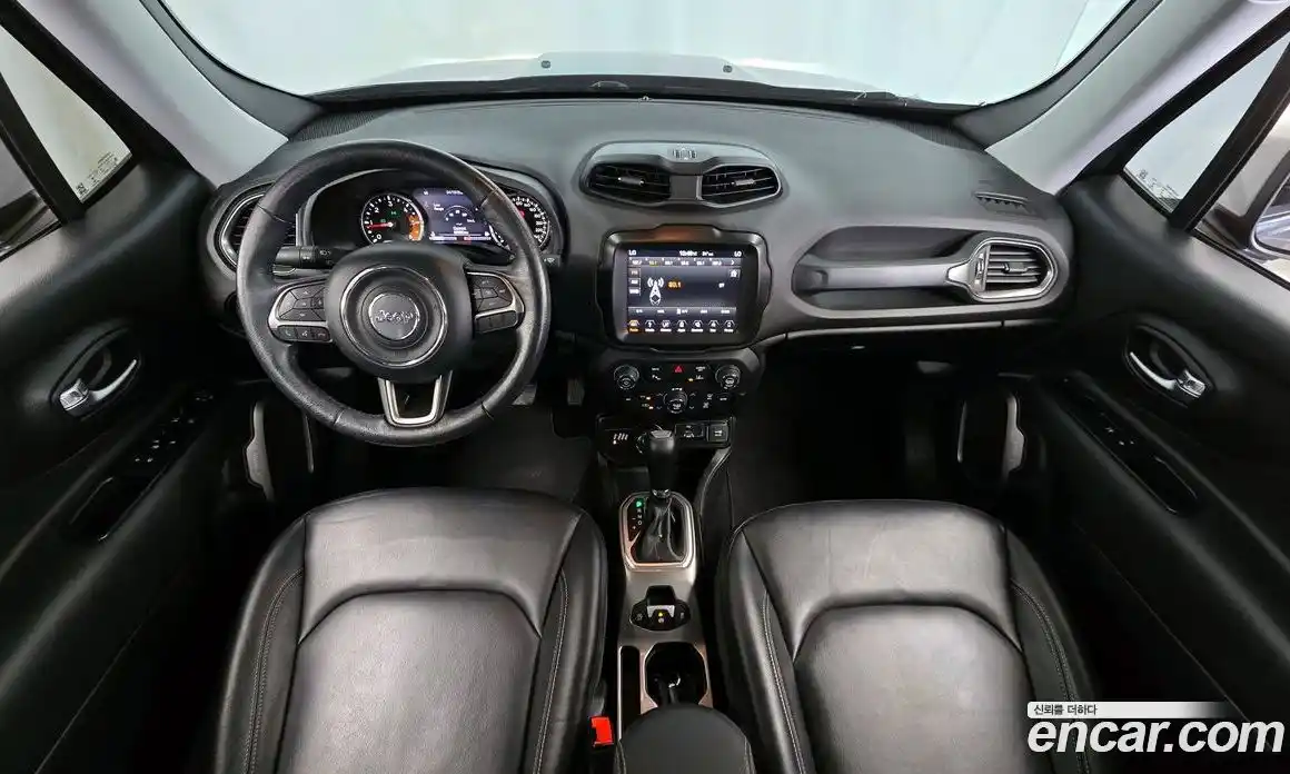 Jeep Renegade 2018 2.0 гидро в Москве № 1623927, фото 10