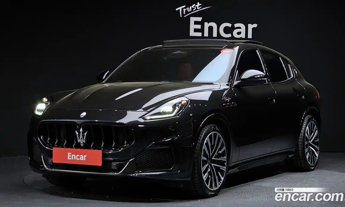 Maserati Grecale 2023 3.0 гидро, фото 1