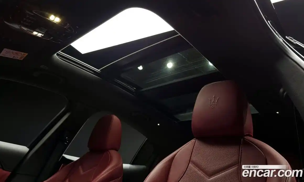 Maserati Grecale 2023 3.0 гидро, фото 21