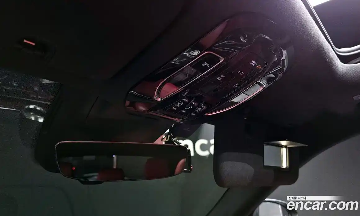Maserati Grecale 2023 3.0 гидро, фото 26
