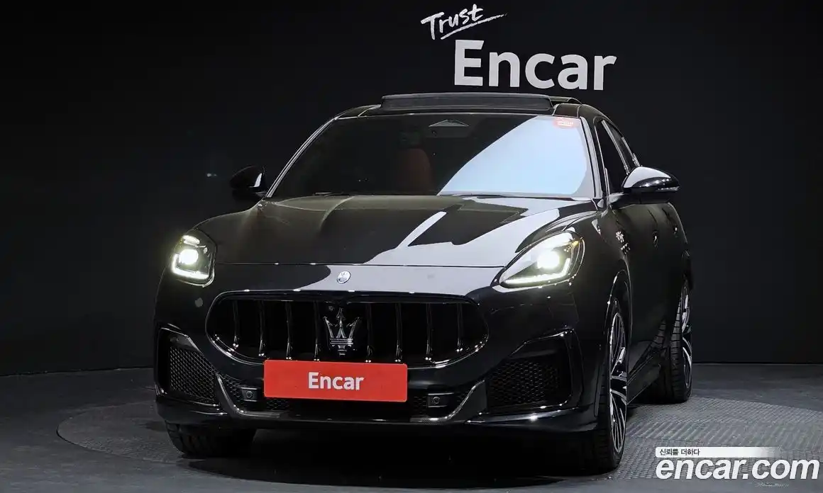 Maserati Grecale 2023 3.0 гидро, фото 3