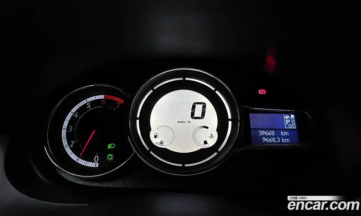 Renault SM3 2019 1.6 гидро в Москве № 1688168, фото 11