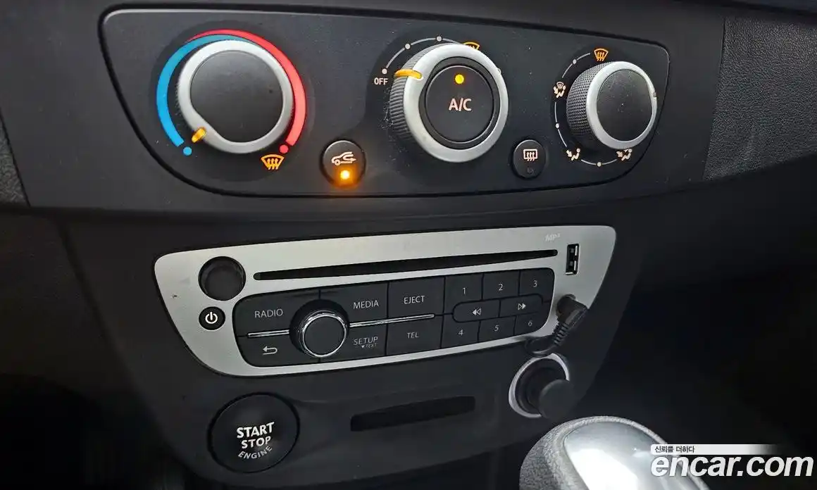 Renault SM3 2019 1.6 гидро в Москве № 1688168, фото 25