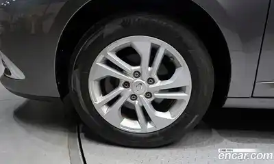 Renault SM3 2019 1.6 гидро в Москве № 1688168, миниатюра 5