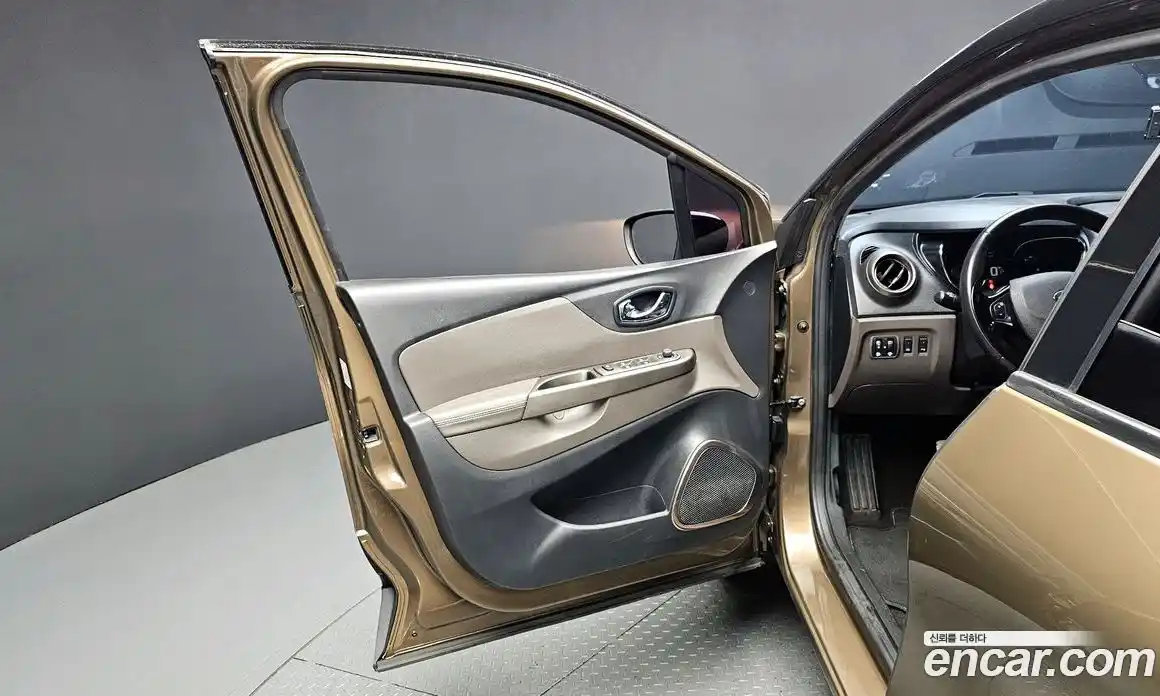 Renault QM3 2017 1.5 гидро в Москве № 1688742, фото 14