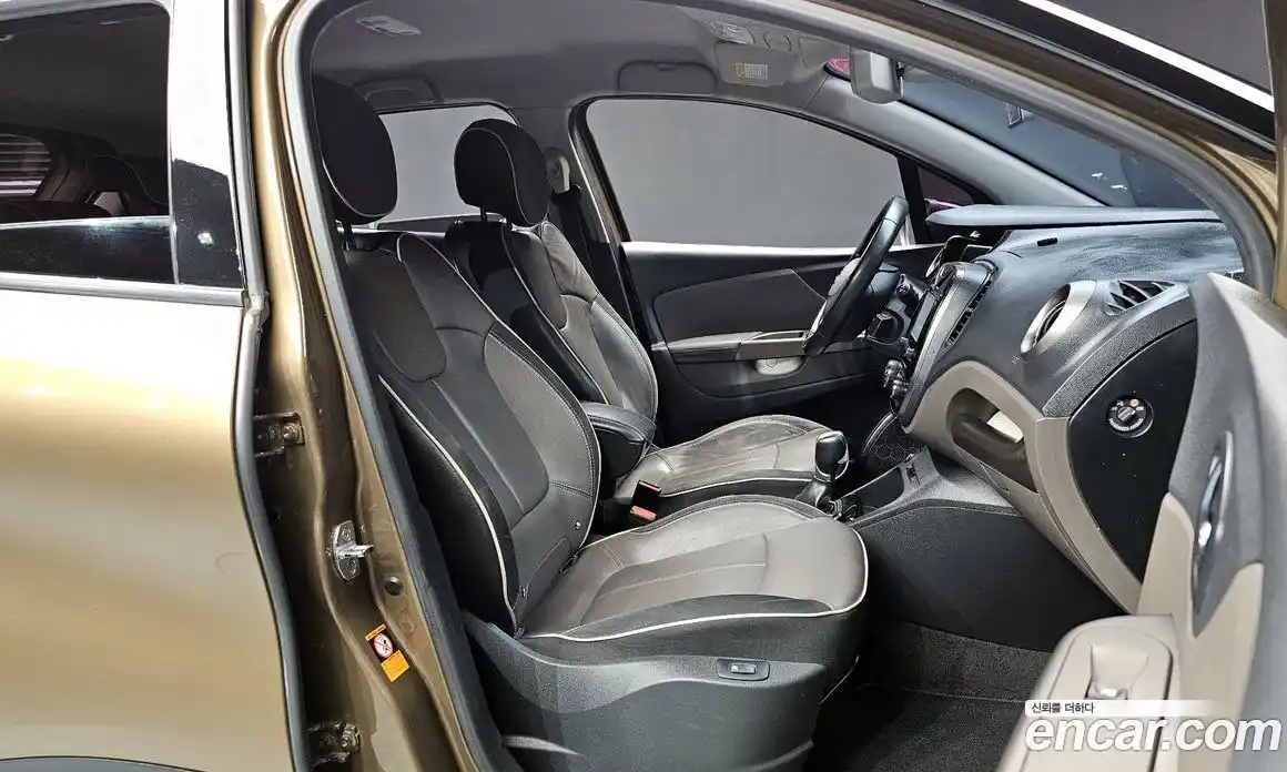 Renault QM3 2017 1.5 гидро в Москве № 1688742, фото 16